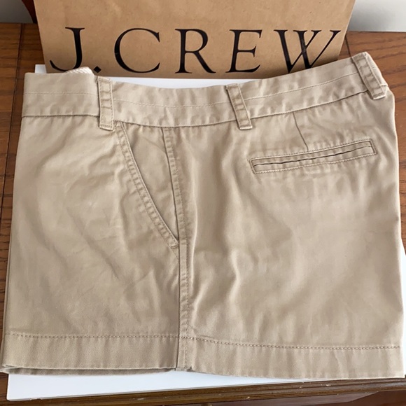 J.Crew Chino Shorts Size 12 - Picture 3 of 7